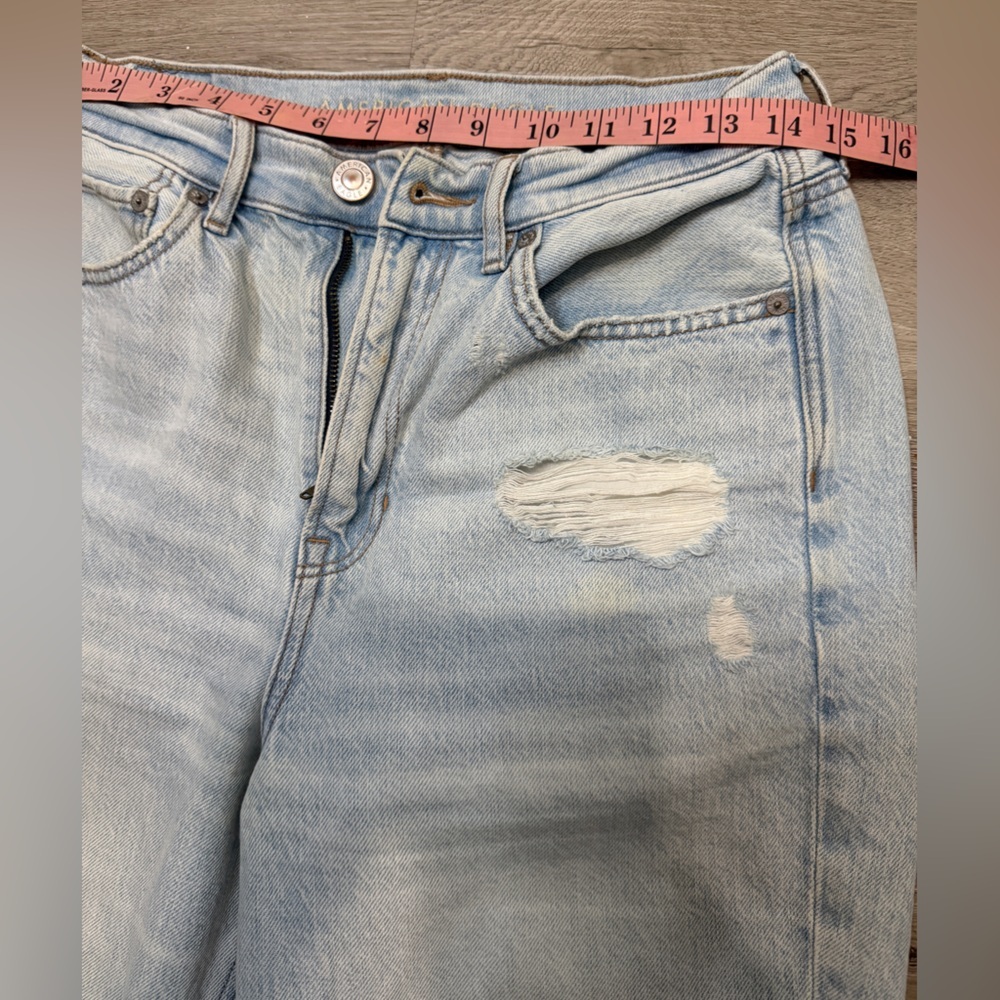 American Eagle Outfitters Light Wash Women’s Jeans - Picture 10 of 11